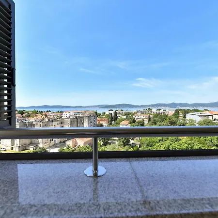 Luxury Rooftop *